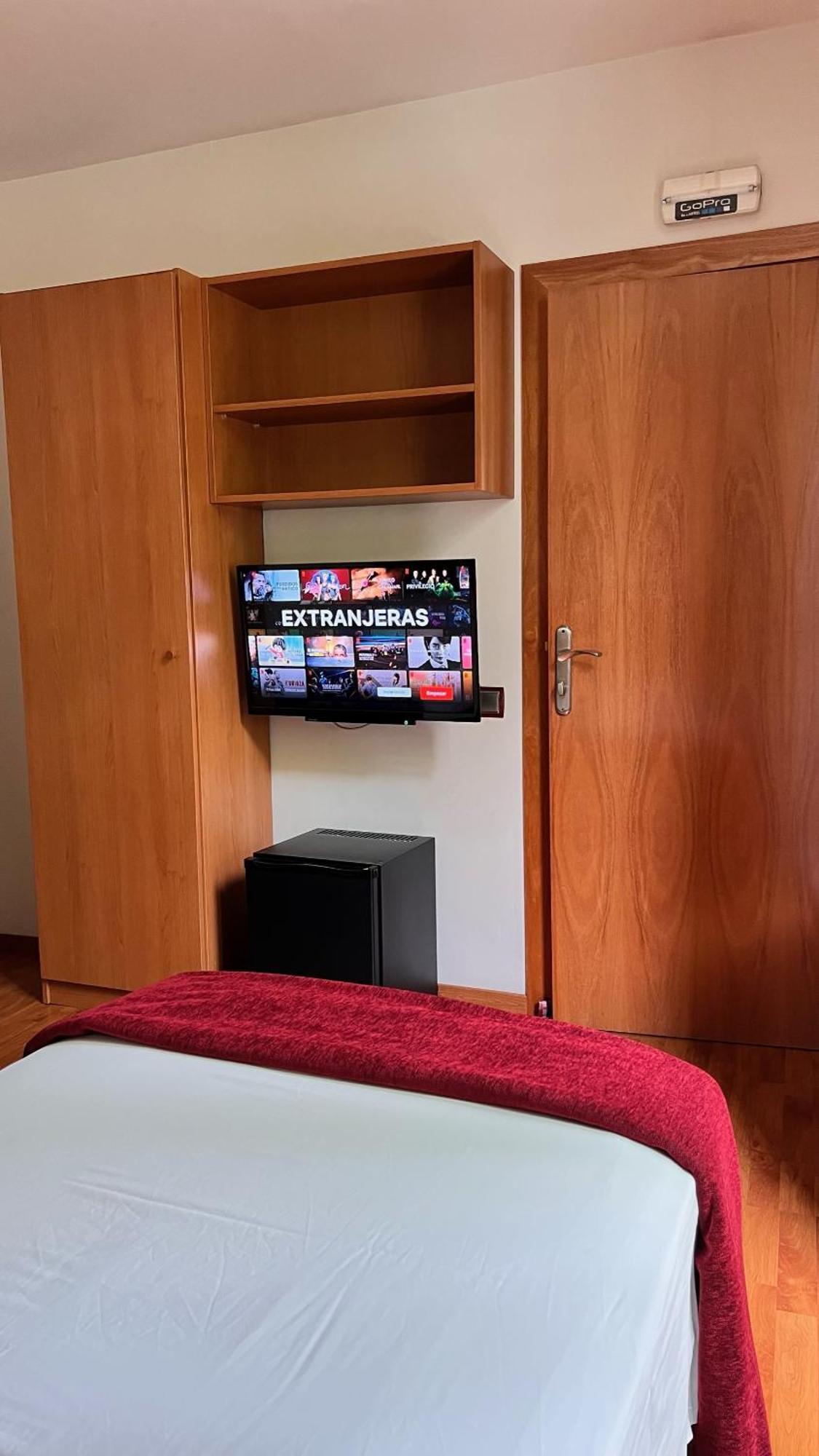 Hostal Madrazo Барселона Экстерьер фото